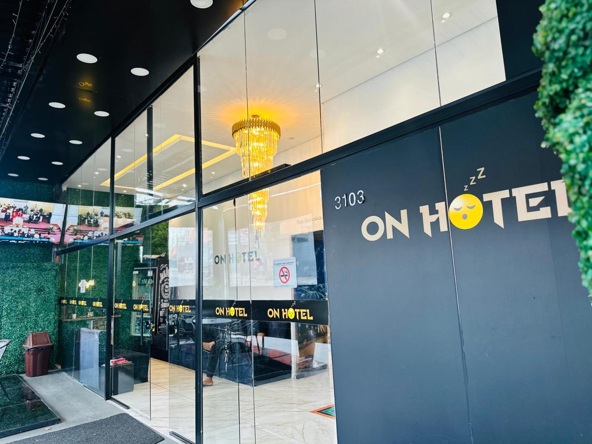 On Park Hotel E Estacionamento Traslado Гуарульос Екстериор снимка