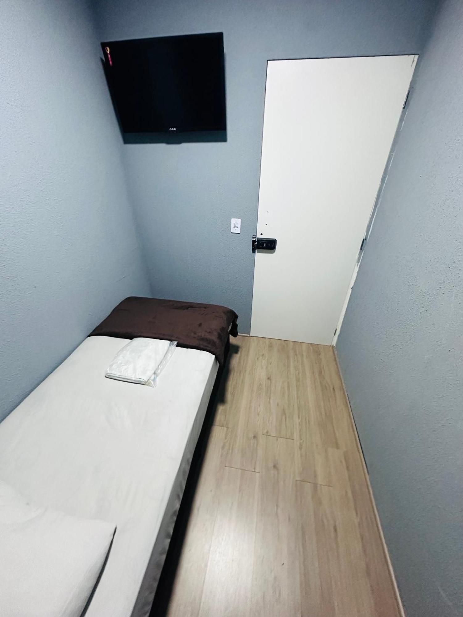 On Park Hotel E Estacionamento Traslado Гуарульос Екстериор снимка