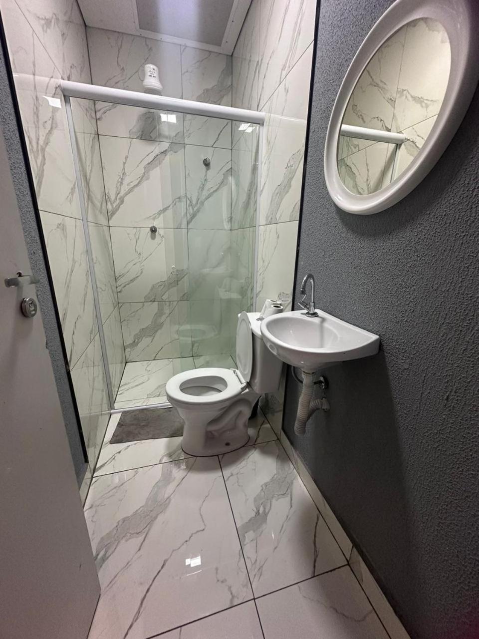 On Park Hotel E Estacionamento Traslado Гуарульос Екстериор снимка