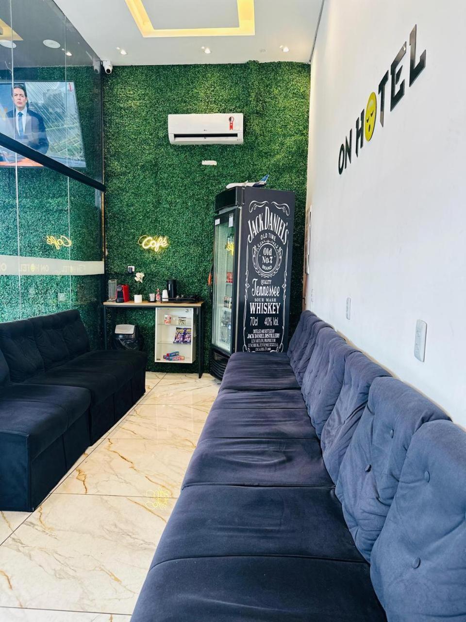 On Park Hotel E Estacionamento Traslado Гуарульос Екстериор снимка